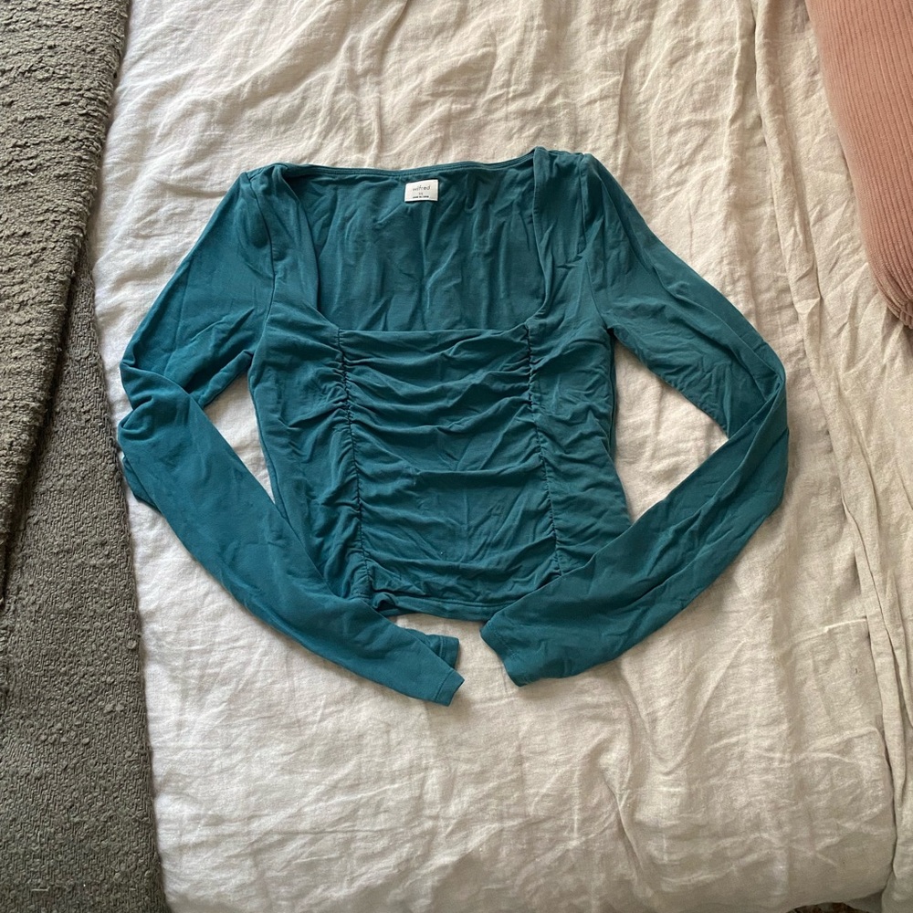 Aritzia long sleeve